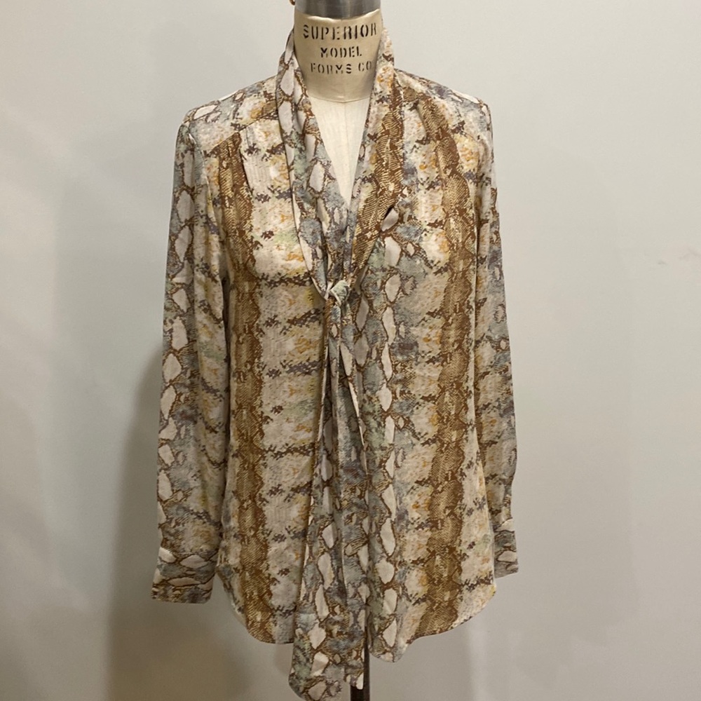 Rachel Zoe animal print long sleeve blouse size small